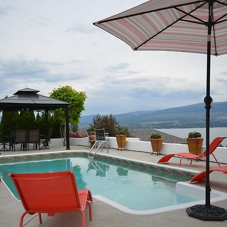 Bella Luna Bed And Breakfast West Kelowna Kültér fotó