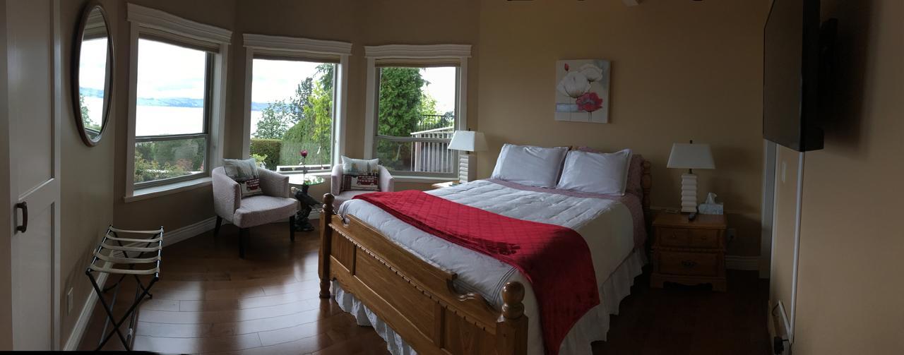 Bella Luna Bed And Breakfast West Kelowna Kültér fotó