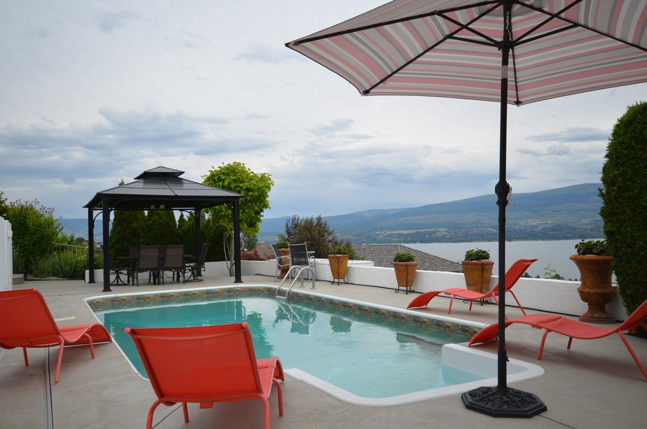 Bella Luna Bed And Breakfast West Kelowna Kültér fotó